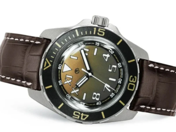 Vostok Amphibia-Tourist 2415.01/14064B Exclusive Dive Watch