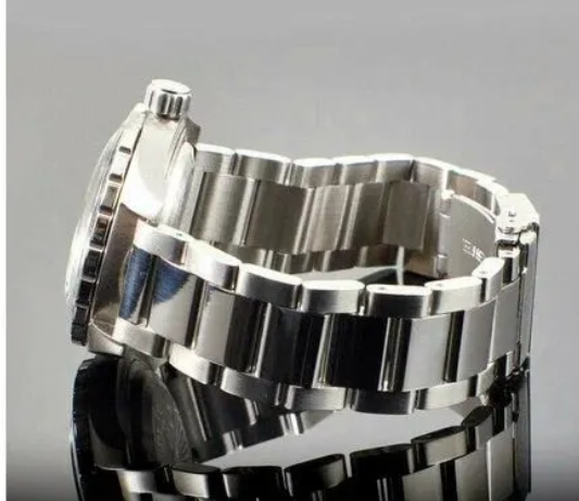 Vostok Komandirskie 2416B/020739 Mechanical-Automatic Military Watch - Image 4